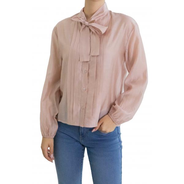 Camicia con con laccio e pieghe frontali